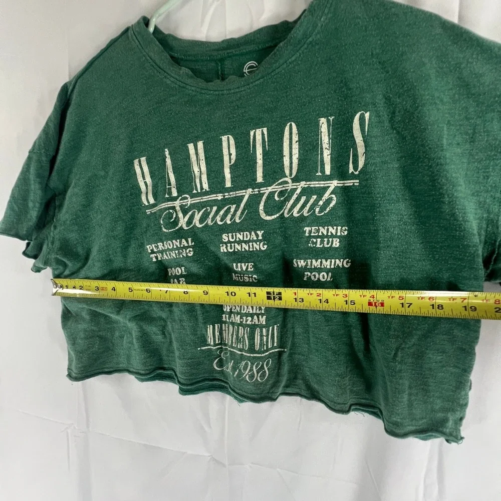 Social Culture Hamptons Social Club Green Cropped Graphic T-Shirt Medium - Picture 3 of 6